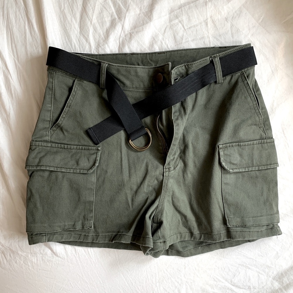 Forever 21 Short Jean